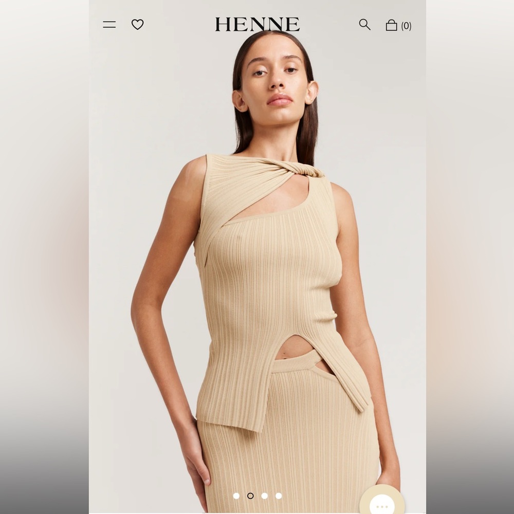 Henne romee set sold out